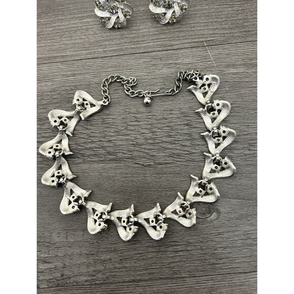 Vtg Silver Tone Smokey Grey Crystal Statement Necklace/ Earring Set. By ART - Picture 4 of 5